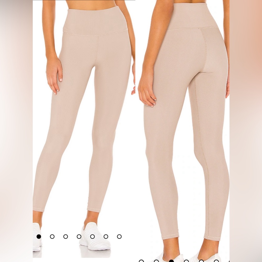 BEACH RIOT - Ayla Legging in Taupe